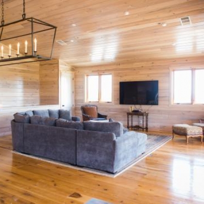 Beautiful barn with endless ranch views